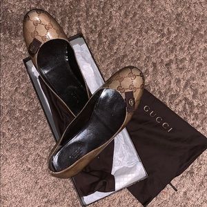Gucci women’s flats back on sale as is!!